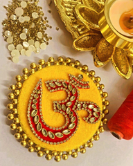 OM Decorative Rangoli – White Diamond & Gold Motifs on Round MDF with Gold Beads