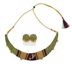 Elegant Khun Choker with round earrings