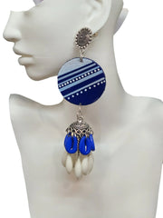 Elegant Blue Round  Earrings with Shells