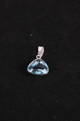Fashionable Blue Topaz Necklace with Pendant