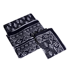 Handcrafted Cotton Bedding Set with Black & White Geometric Print