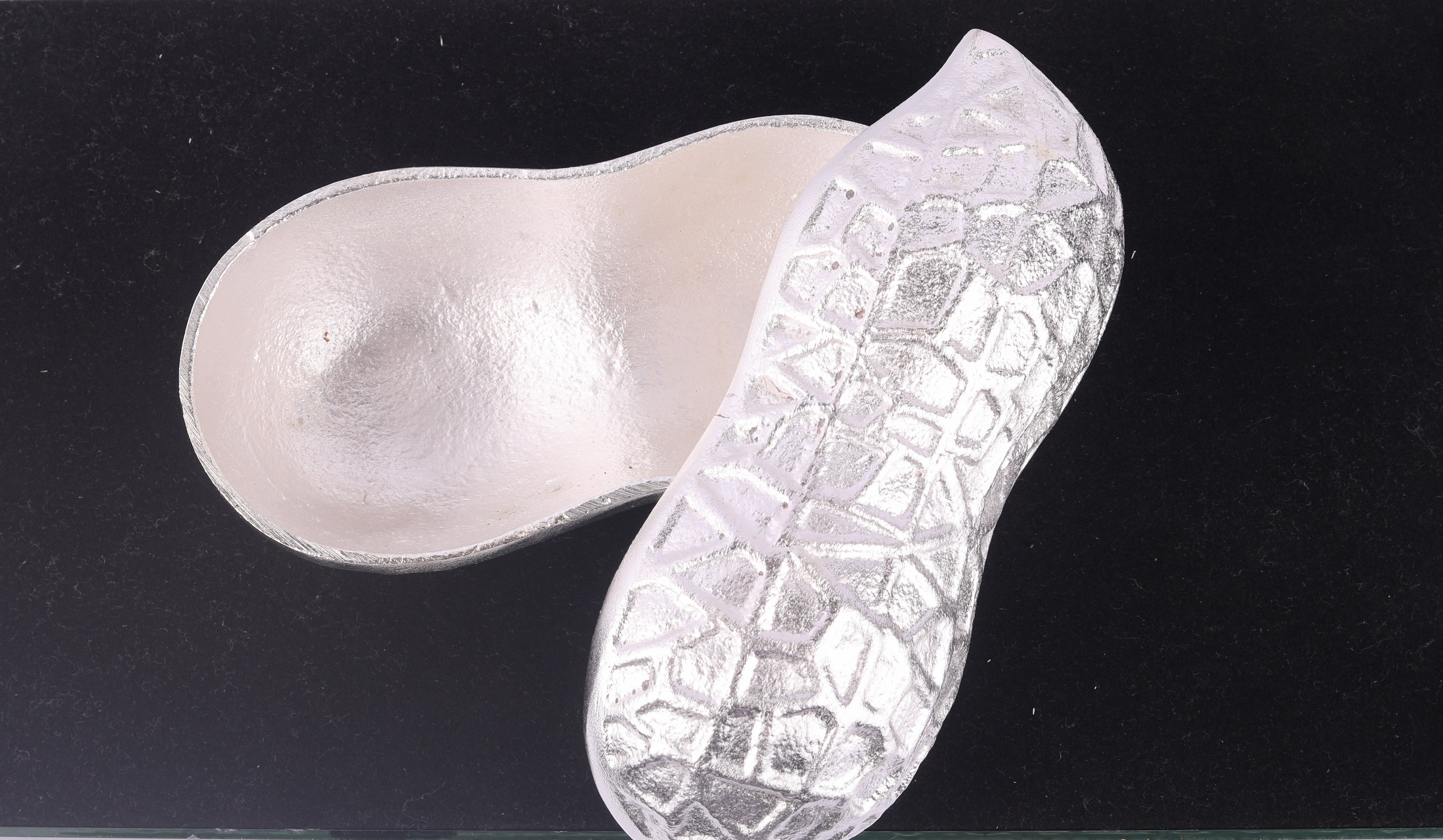 Silver  Peanut  Decorative  Holder