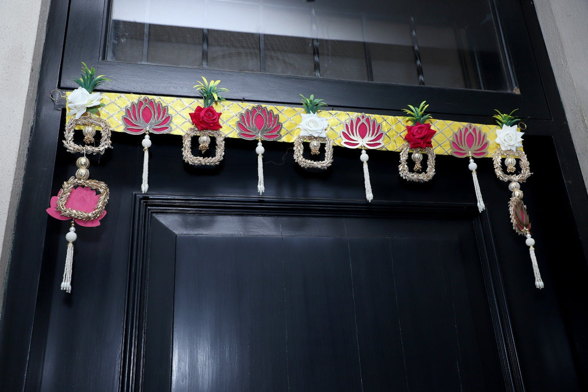 Crafted Lotus N Rose Toran