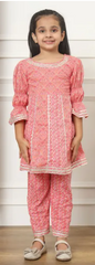 Girls Peach Printed Kurta and Pant Set with Lace Trim