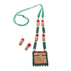 Emerald Khun Heritage Pendant Set