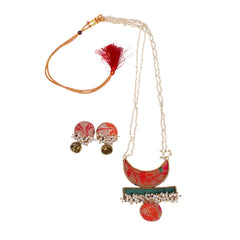 Paithani Crescent Bloom Necklace Set