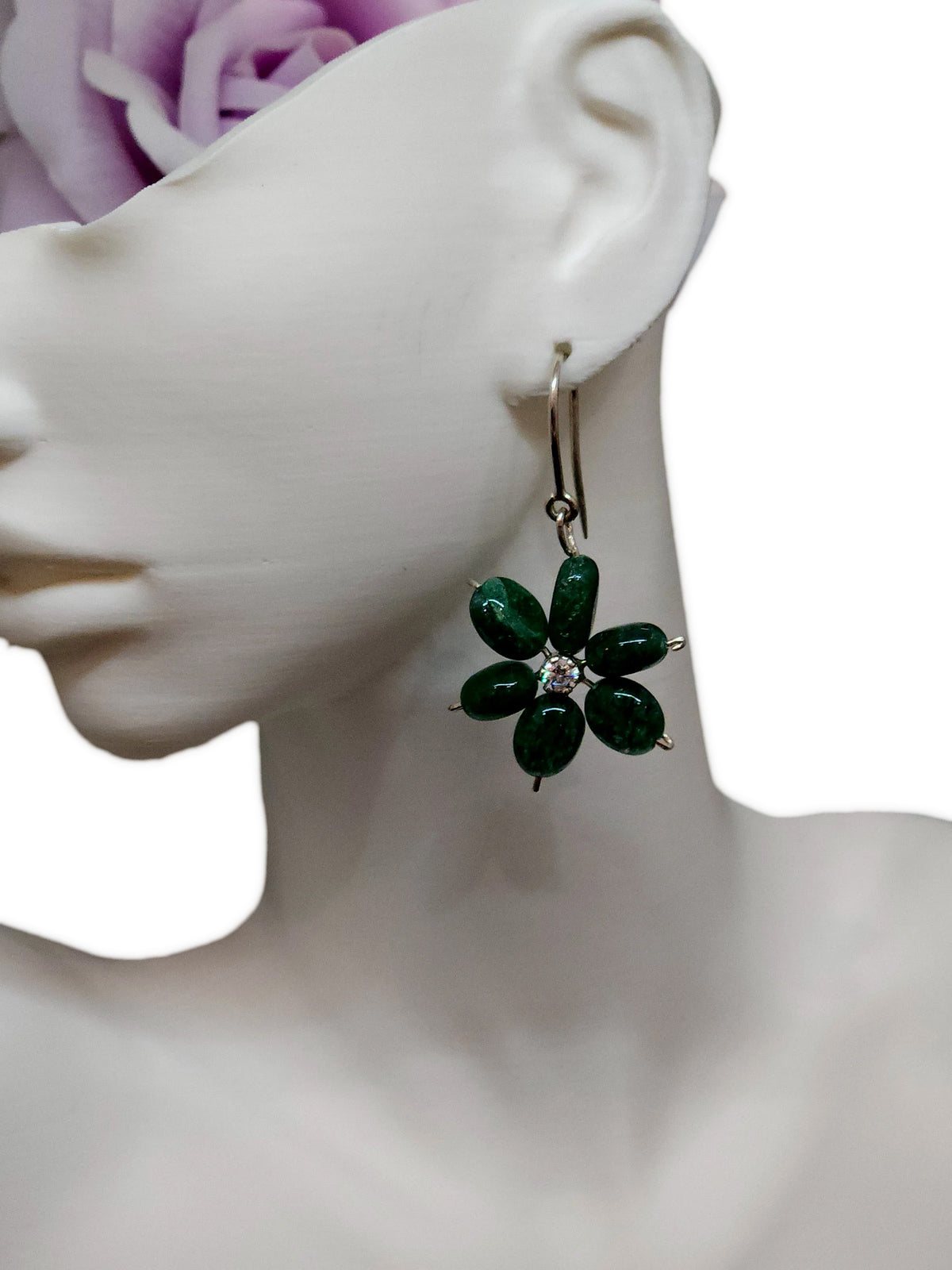 Stylish Aventurine Flower Dark Green Earring