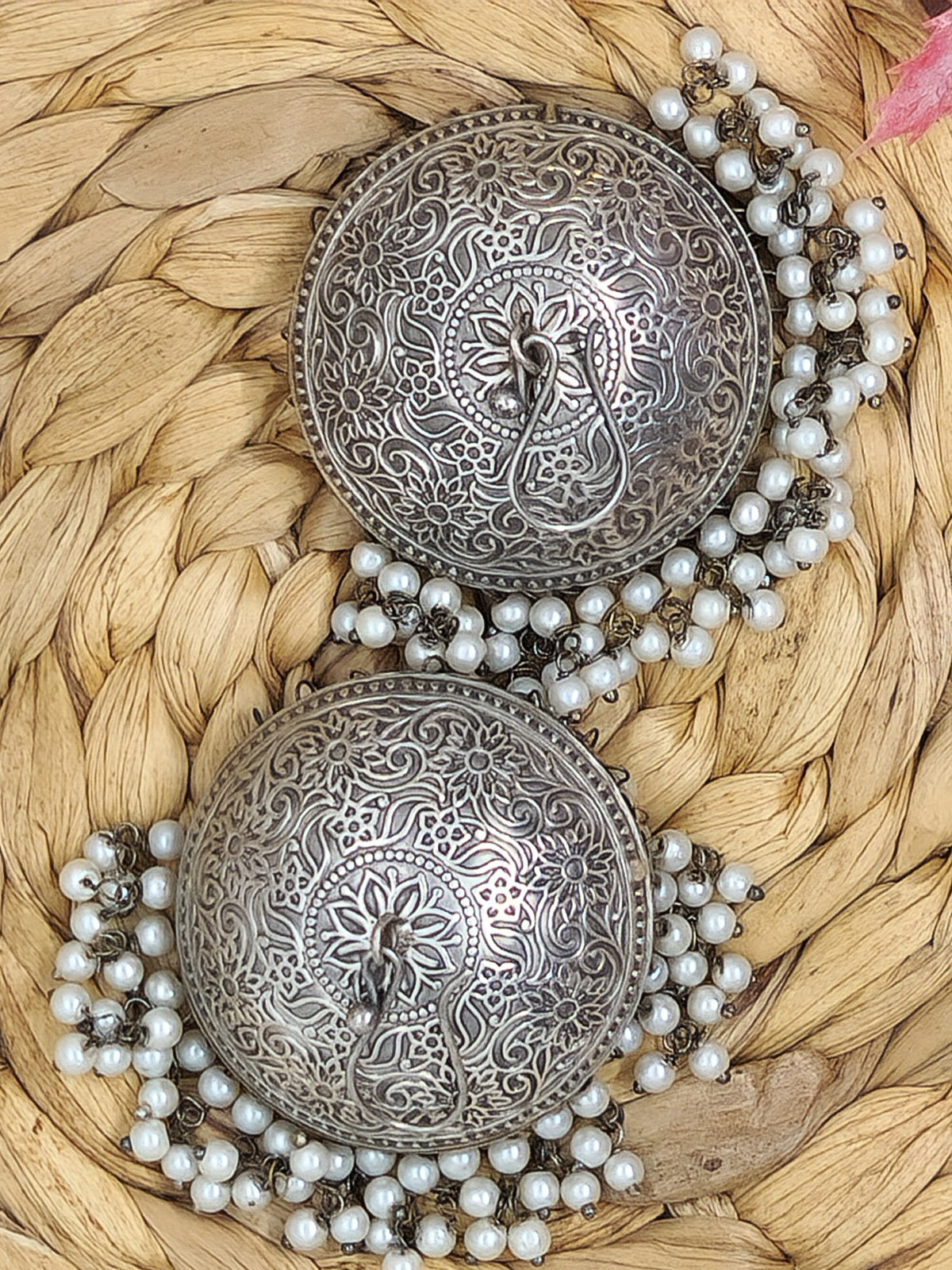 Silver Circular Pendant Necklace