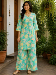 Elegant Green and Beige Kurta Pant Set